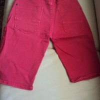 Червени бермуди на Зара, снимка 4 - Детски къси панталони - 30036079