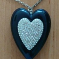 Голяма висулка- сърце с камъчета, снимка 1 - Колиета, медальони, синджири - 26082967
