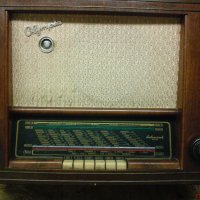 Немско радио ОЛИМПИА 1956г., снимка 1 - Антикварни и старинни предмети - 33899712