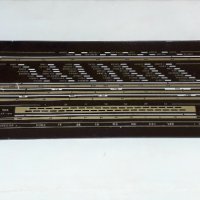 Скала и заден капак за радиоприемник Симфония 10 , снимка 1 - Радиокасетофони, транзистори - 40854485