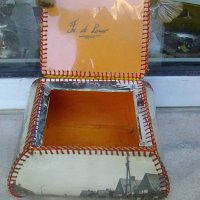 Стара кутия от мукава кожа пластмаса ръчно изработена с фотоси, снимка 1 - Други ценни предмети - 37145019