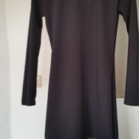 Малка черна рокля, снимка 1 - Рокли - 39640269