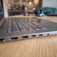 Перфектен лаптоп Lenovo Thinkbook с 4-ядрен Core i5-1035G1 14'' Full HD 256 GB SSD 8GB DDR4 Win11, снимка 4 - Лаптопи за работа - 44707957