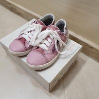 Розови обувки Geox, снимка 1 - Детски обувки - 38910544