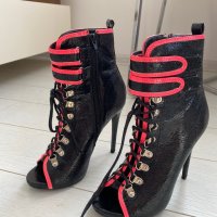 ТОП Дамски обувки на ток, снимка 1 - Дамски боти - 42753565