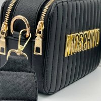 Moschino дамска чанта през рамо код 206 , снимка 5 - Чанти - 40632799