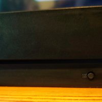 Xbox One X с 1 TB памет и 5 игри, снимка 2 - Xbox конзоли - 34871822