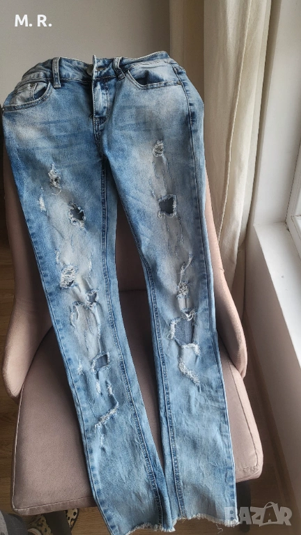 Дамски накъсани дънки, снимка 1