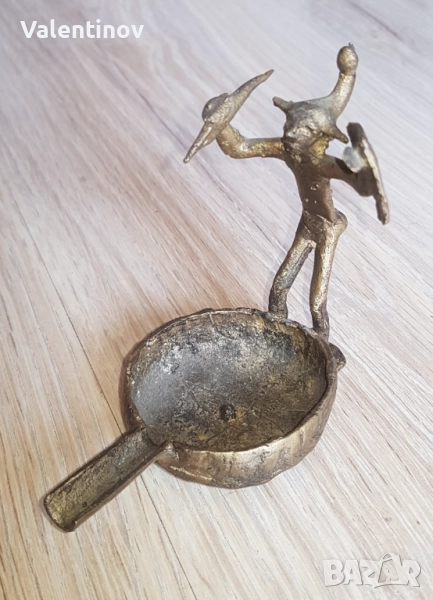 Старинна бронзова скулптура , снимка 1