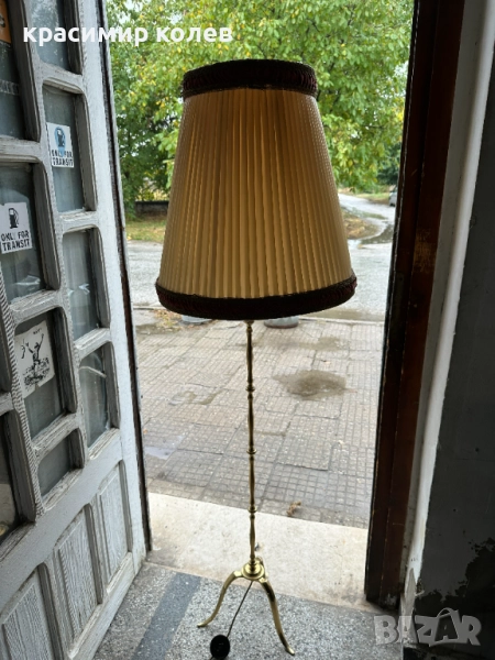 стара лампа с месиногова основа, снимка 1
