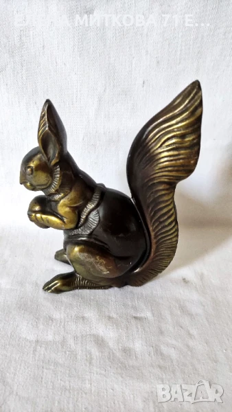 Фигура на катерица от метал, снимка 1