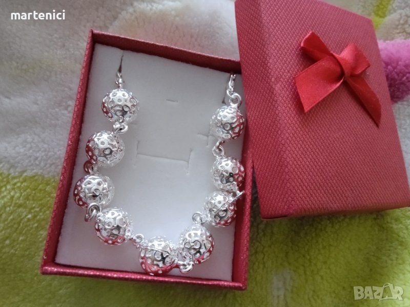 Нова, сребърна гривна с масивни топчета.В подаръчна кутия., снимка 1