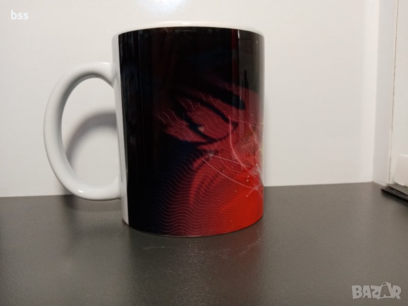 Бяла порцеланова чаша на Ливърпул / Liverpool, снимка 1