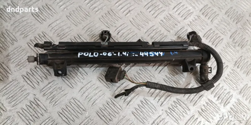 Горивна рейка VW Polo 1.4i 2006г.	, снимка 1