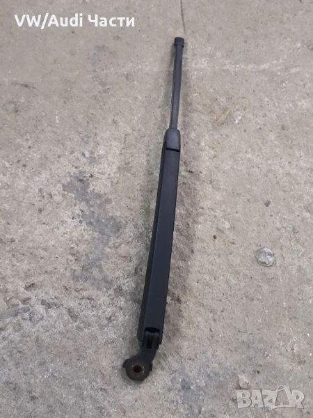 Рамо задна чистачка за Голф 5 Пасат Джета VW Golf 5 Passat Touran Jetta Caddy , снимка 1