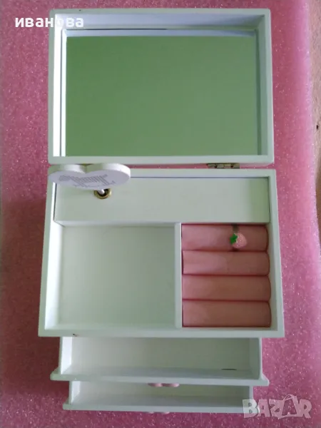 Кутийка за бижута , снимка 1