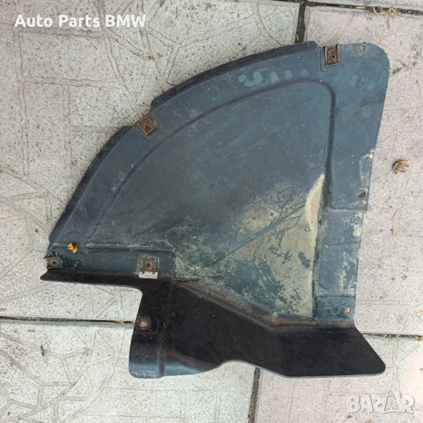 Подкалник BMW E81 E87 Триъгълен подкалник предна броня , снимка 1