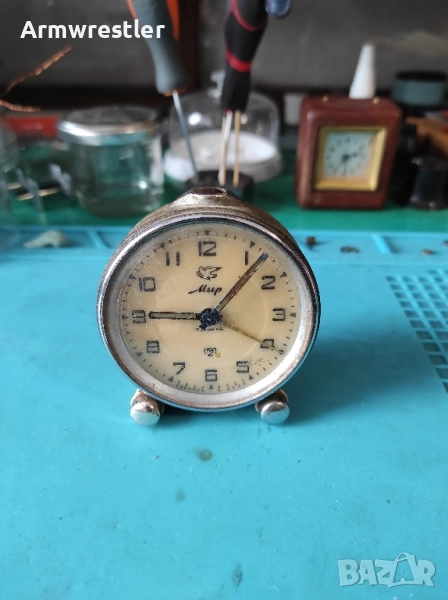 Руски Часовник Будилник Мир СССР , снимка 1