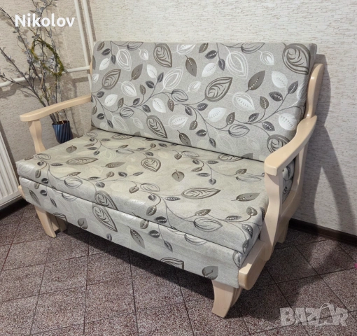 Продавам диван