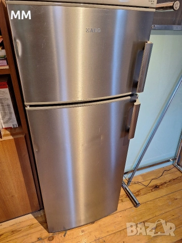 Хладилник със горна камера AEG, снимка 2 - Хладилници - 54345336