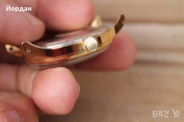 Мъжки кварцов часовник ''Accurist'', снимка 7 - Мъжки - 52630528