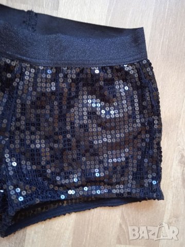 Панталонки с пайети , снимка 4 - Детски панталони и дънки - 38067141