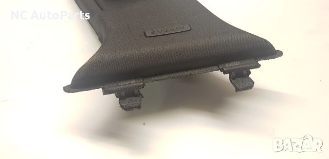 Интериорен капак кора за колан за Mercedes Мерцедес С клас W204 A2048600930 A2046903726 2011, снимка 2 - Части - 42653784