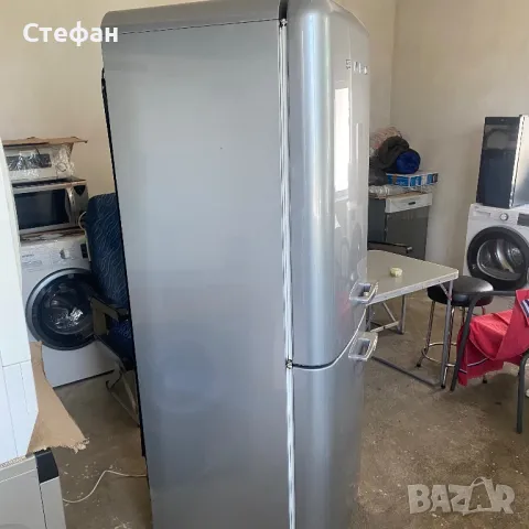 Хладилник с фризер SMEG, снимка 14 - Хладилници - 49132521