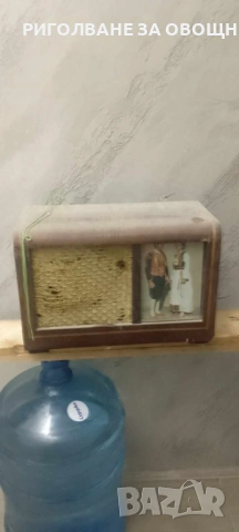 Кутия от старо радио