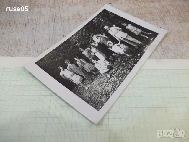 Снимка стара на група на разходка, снимка 3 - Колекции - 47914545