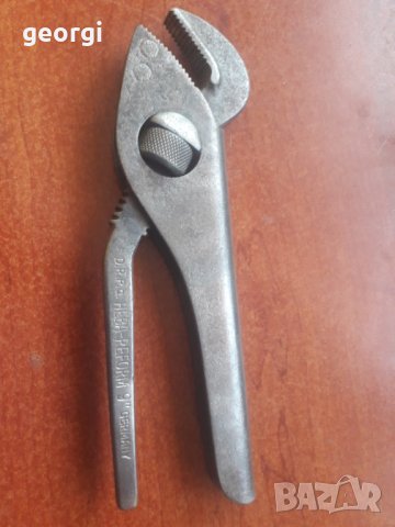 Стар немски раздвижен ключ антика D. R. PATENT