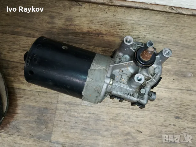 Моторче чистачки за Ford KA , 0390241136, снимка 2 - Части - 56334171