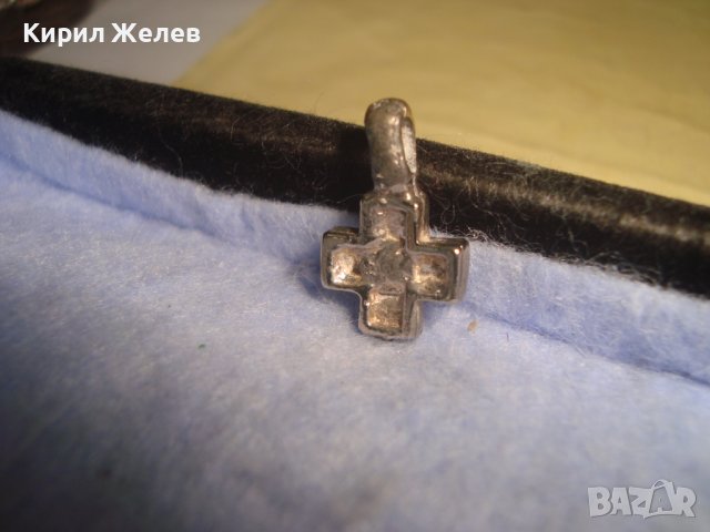 СТАРО МАЛКО ПОСРЕБРЕТО ГОТИЧЕСКИ СТИЛ НАГРЪДНО КРЪСТЧЕ 23473, снимка 4 - Антикварни и старинни предмети - 36902214