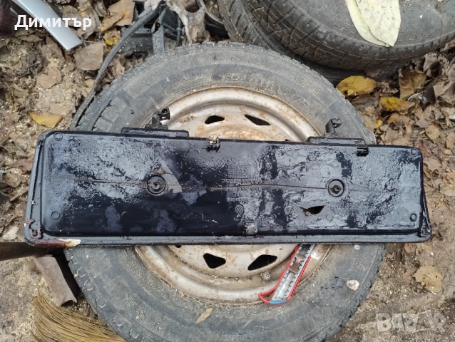 Пластмаса Заден Номер + Плафони За Фолксваген Голф 3 1996г Комби / VW Golf 3 1996y Combi, снимка 2 - Части - 53041203