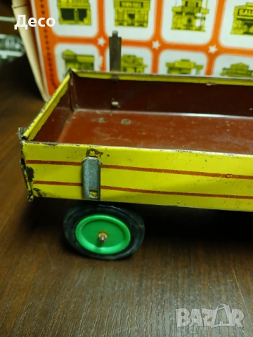 Стара тенекиена играчка ремарке KDN Чехословакия., снимка 4 - Колекции - 51307112