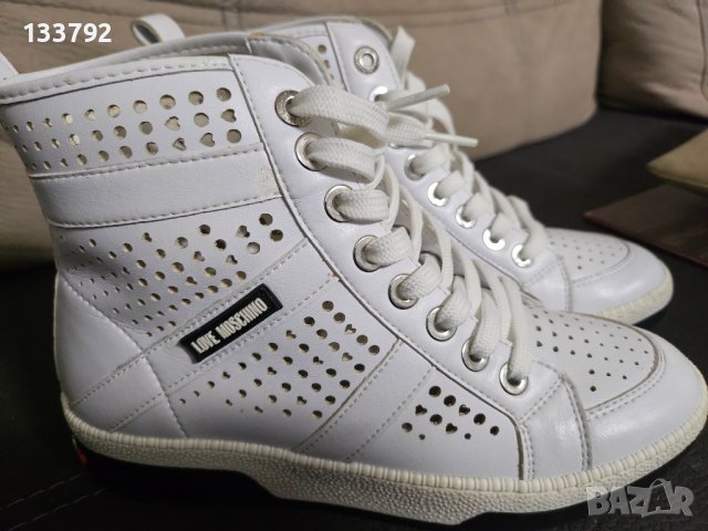 Оригинални Moschino, снимка 9 - Маратонки - 38441875