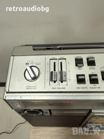 🔈Ретро радиокасетофон HITACHI TRK-8190 E - Boombox - профилактиран🔈
, снимка 8 - Радиокасетофони, транзистори - 56074100