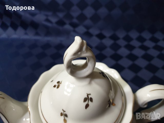 Голям порцеланов бароков чайник - СИП , снимка 2 - Сервизи - 42612610