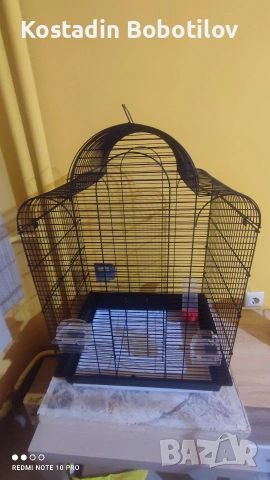 клетка за средни папагали 
