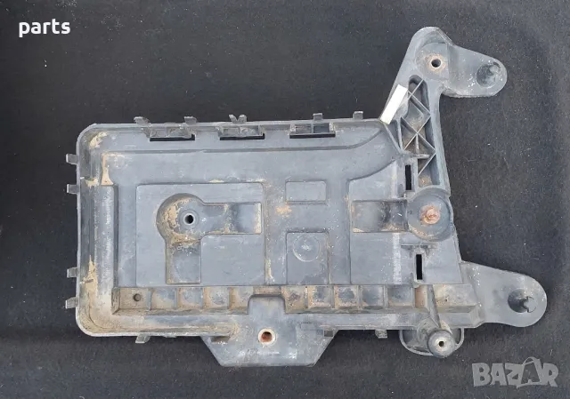 Стойка Акумулатор VW Голф 5 - Голф 6 (2)
- Ауди A3 8P
- Сеат
- 1K0915333, снимка 2 - Части - 49757908