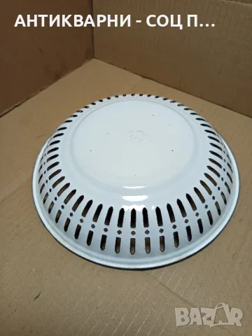 Соц Стар Емайлиран Панер Поднос Съд., снимка 2 - Антикварни и старинни предмети - 49610688