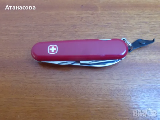 Швейцарско джобно ножче Wenger с калъф, снимка 11 - Ножове - 49380932