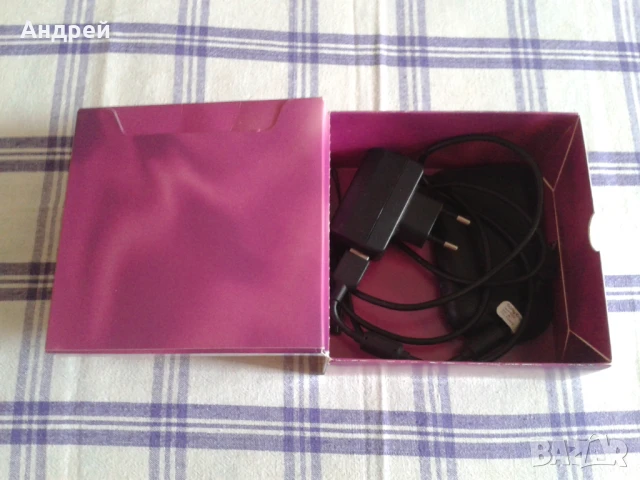 Sony Ericsson Vivaz U5i, снимка 13 - Sony Ericsson - 50493660