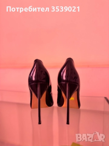 Чисто нови черни обувки Casadei размери 38,39 