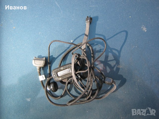 Стари мобилни телефони и слушалки, снимка 2 - Други ценни предмети - 39684126