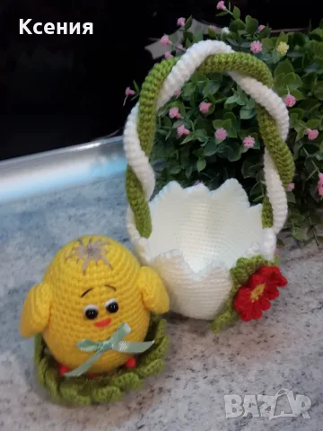 Кошница яйце+пиле на тревата. Плетена играчка. Ръчно изработени.