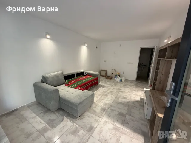 Отдава се под наем студио / офис, кв. Бриз, Варна, снимка 5 - Офиси - 55939323