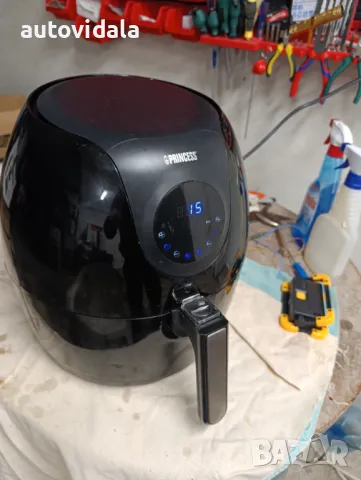  Air Fryer Princess 182050, 5.2л., Дигитален  1800W, Черен за части , снимка 3 - Фритюрници - 48940583