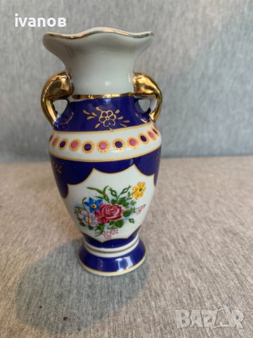 порцеланова ваза , снимка 1 - Вази - 40460993