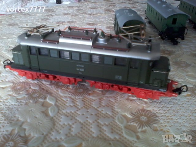 Умален модел на влак PIKO expert GDR, снимка 2 - Влакчета, самолети, хеликоптери - 40106971